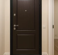 Lauko durys: kaip pasirinkti patikimas duris šaltajam sezonui?