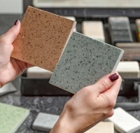 Neslidžios plytelės: kaip išsirinkti saugias grindų plyteles voniai ir namams