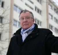 Renovacija. Daugiabučio apvilkti kailiniais neužtenka