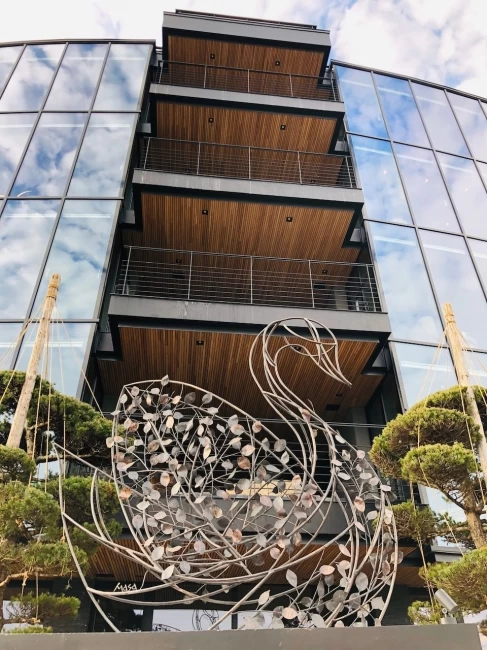 Individualios aliuminio konstrukcijos – langai, durys ir fasadai pagal projektą