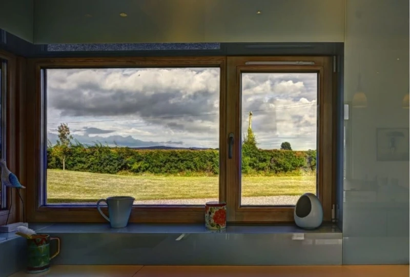 Mediniai langai kaustyti aliuminiu Europa 92 | zylefensterlt