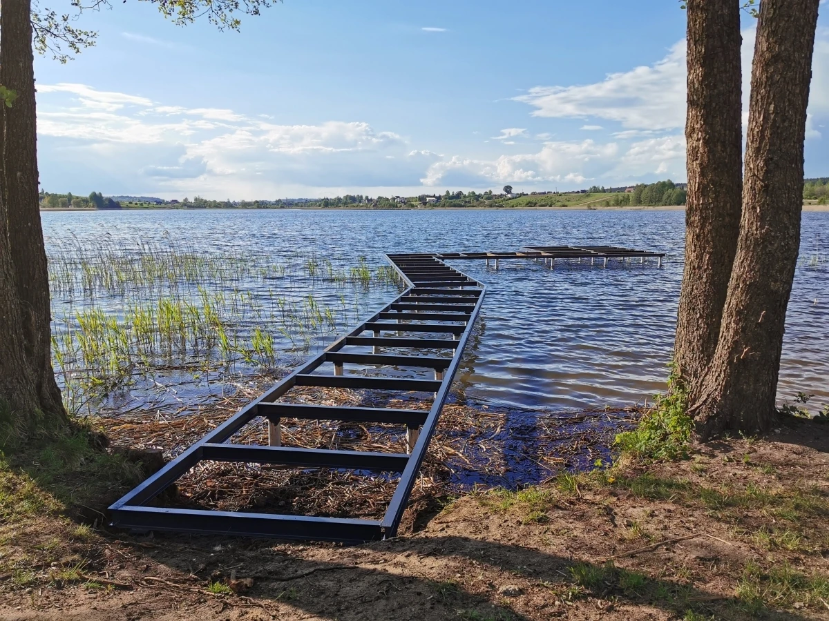 Lieptų, tiltelių, pirsų, pavėsinių ant vandens statyba