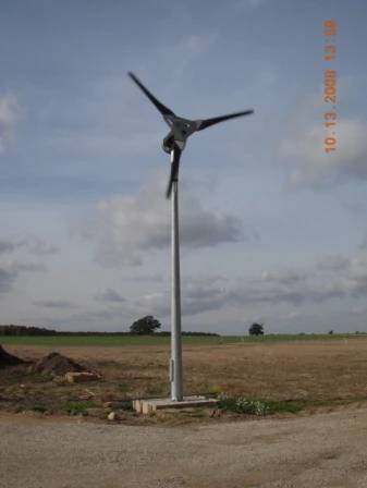 Vėjo jėgainės, saulės-vėjo mikroelektrinės