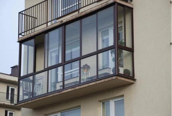 Balkonų, terasų bei žiemos sodų stiklinimas