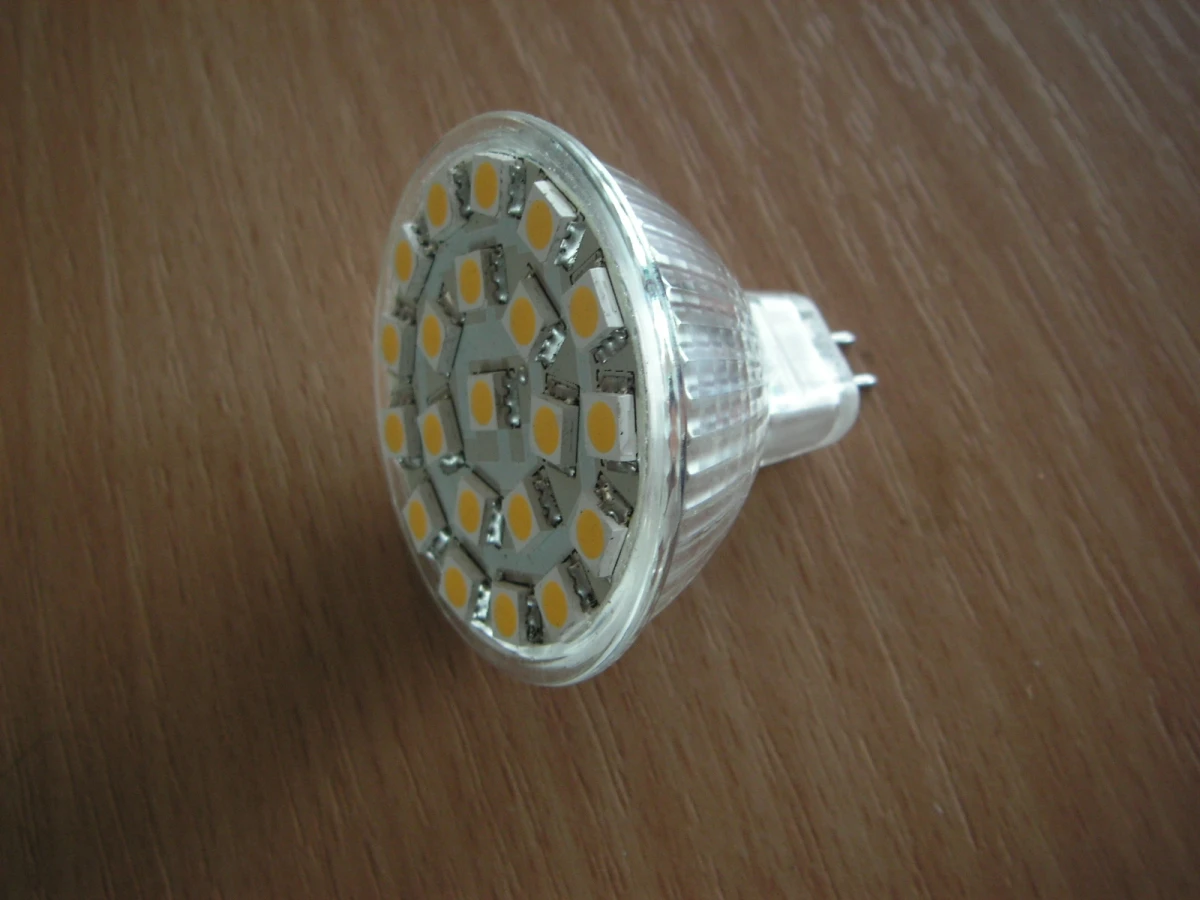 LED lempos su Cree diodais 112 LM /Watt