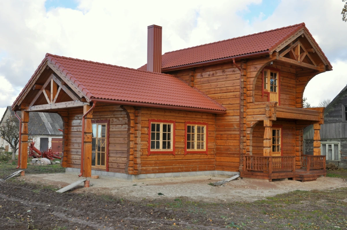 Rankų darbo rąstiniai namai Rankų darbo rąstiniai namai