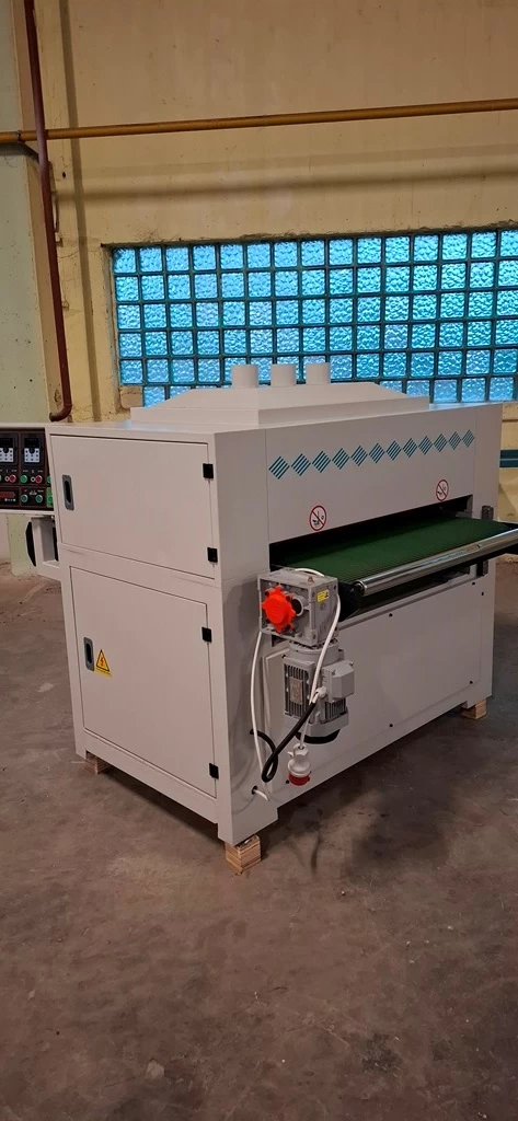 Šepetinės šlifavimo staklės WOODLAND MACHINERY su metaliniu šepečiu (naujos)