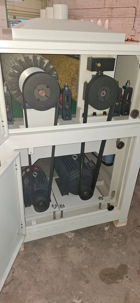 Šepetinės šlifavimo staklės WOODLAND MACHINERY su metaliniu šepečiu (naujos)