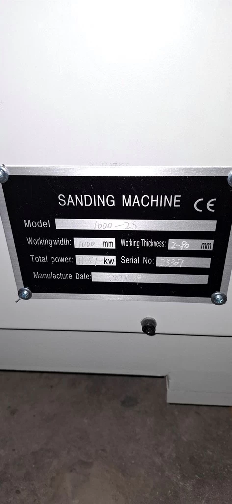 Šepetinės šlifavimo staklės WOODLAND MACHINERY su metaliniu šepečiu (naujos)