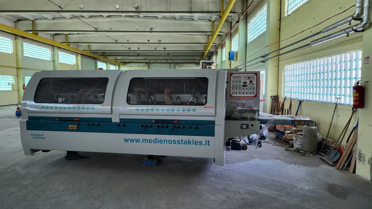 Keturpusio obliavimo staklės  WOODLAND MACHINERY su šlifavimo funkcija  (naujos)