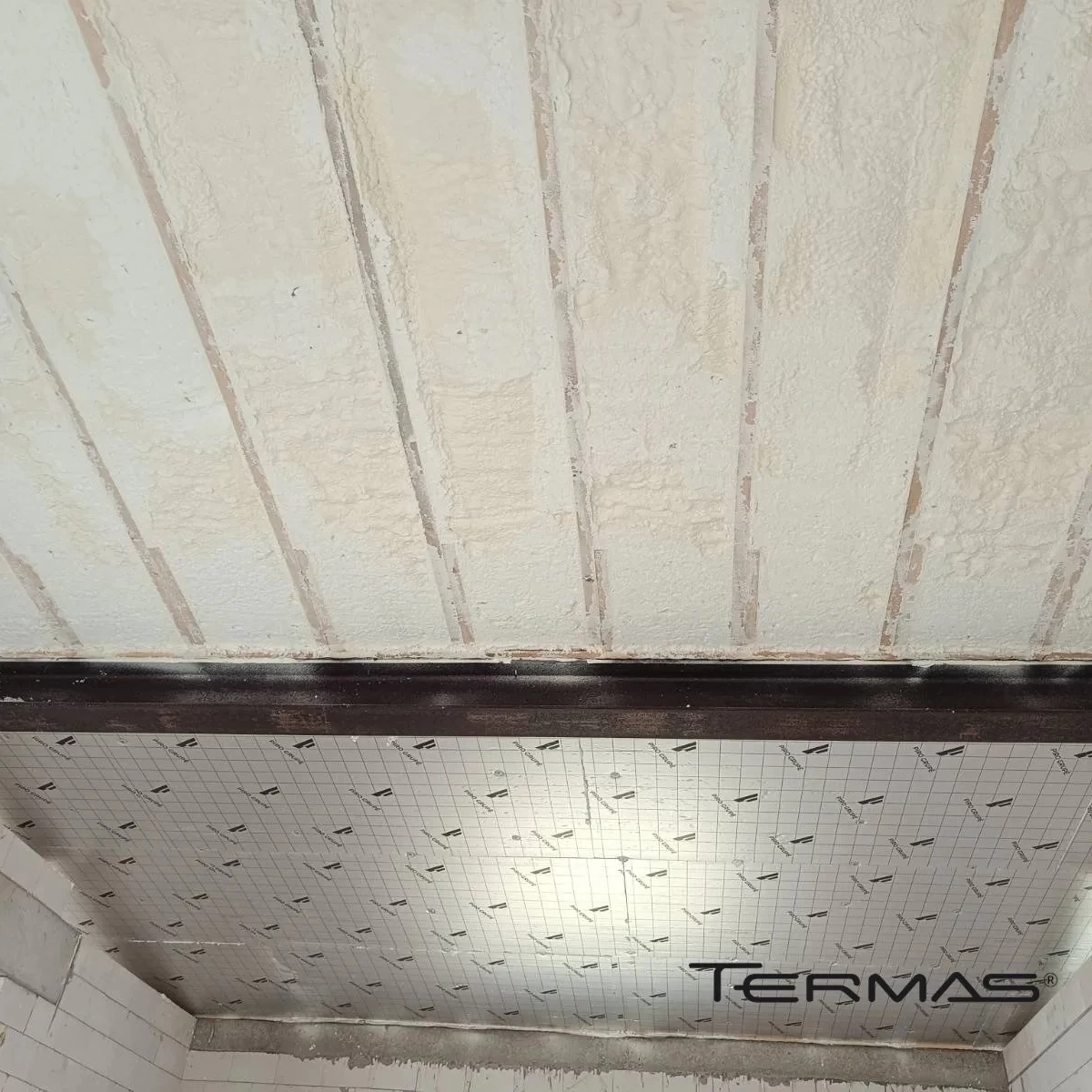 PIR plokščių montavimas