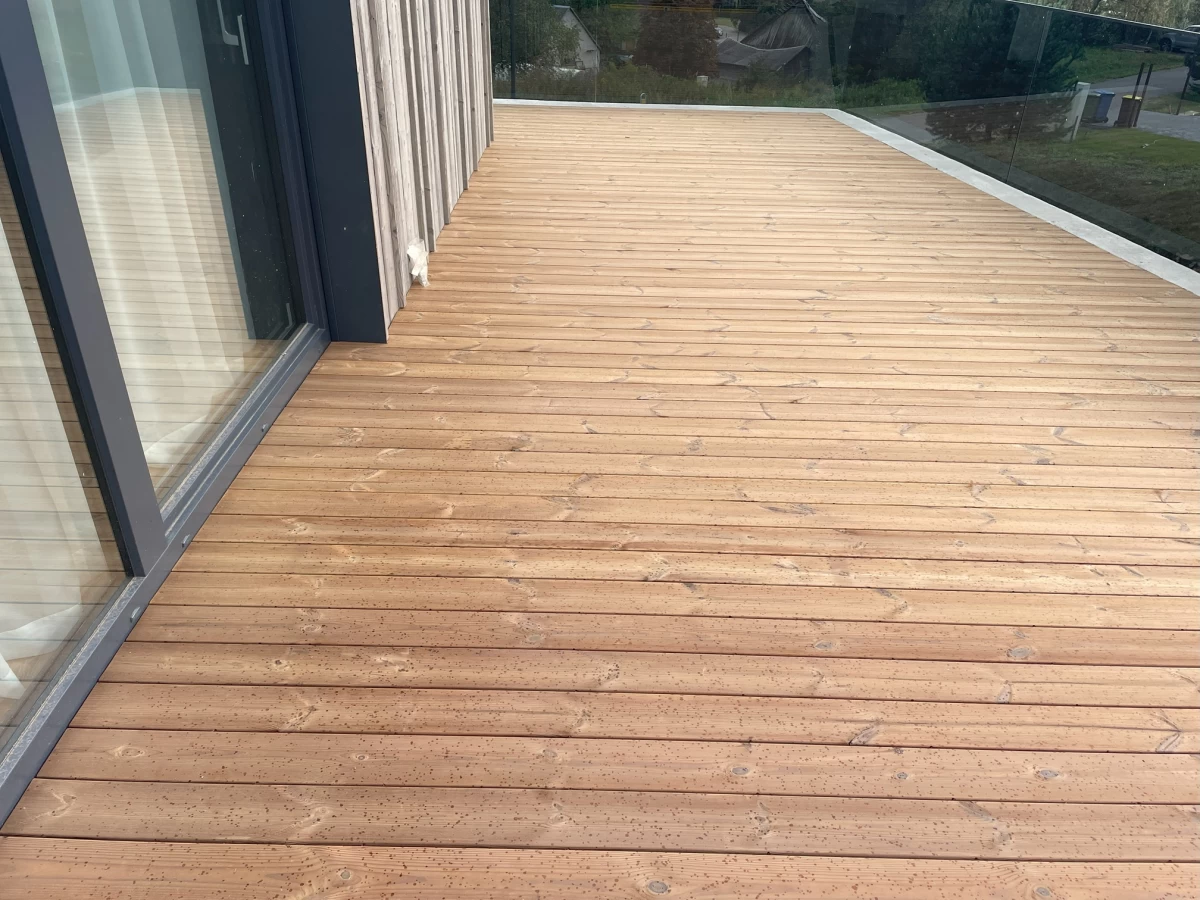 Termo medienos terasa