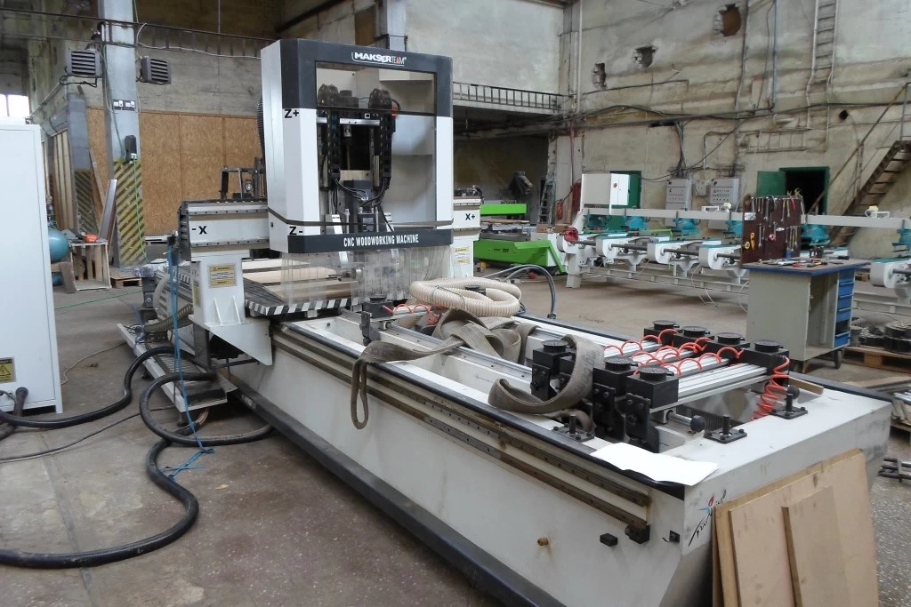 21-70-8057 MAKSER TEAM CNC centras (naudotas)