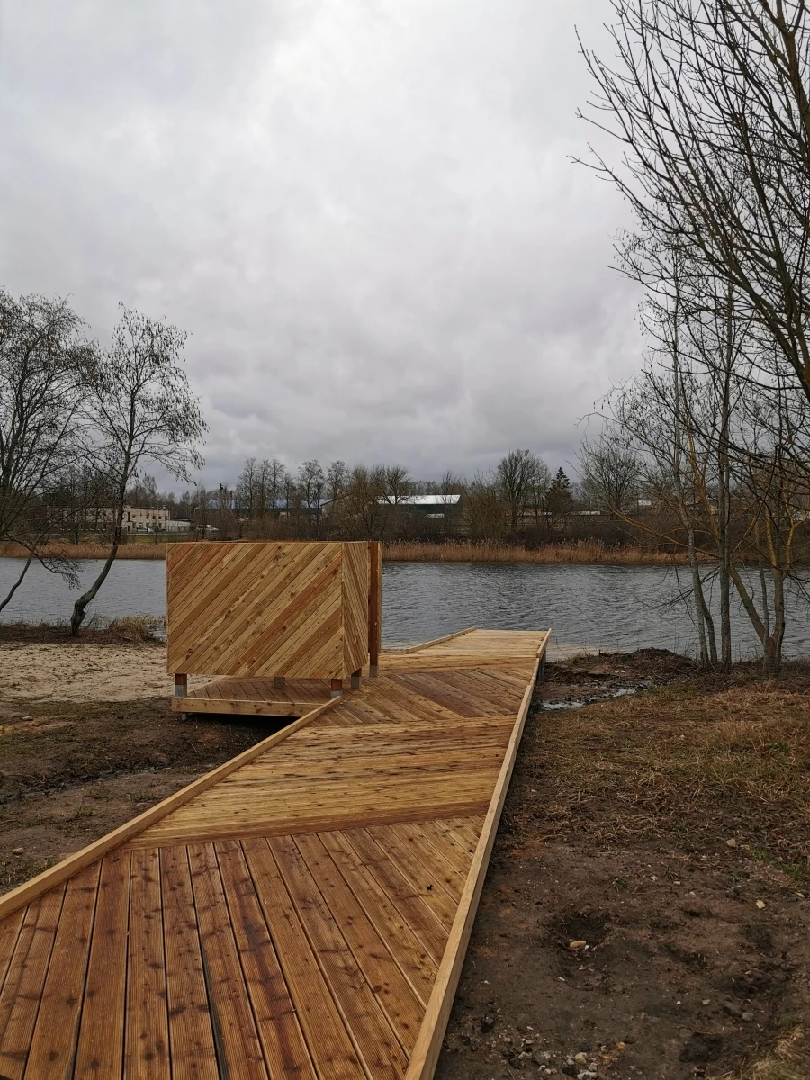 Lieptų, tiltelių, pirsų, pavėsinių ant vandens statyba