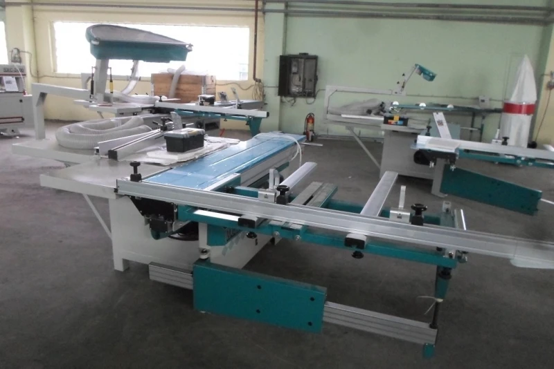 20-60-543 Formatinio pjovimo staklės MJ6122TD(400) Woodland Machinery (naujos) 20-60-543 Formatinio pjovimo staklės MJ6122TD(400) Woodland Machinery (naujos)