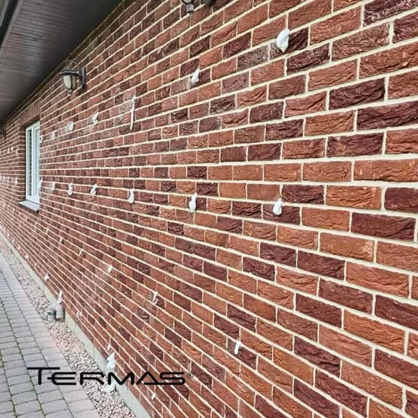 Oro tarpų šiltinimas termoputa