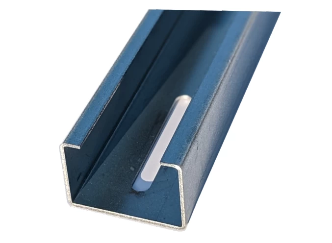 Skersinė galinė atrama konstrukcijai ant žemės ( Magnelis) 70x48x8 - 2670 mm