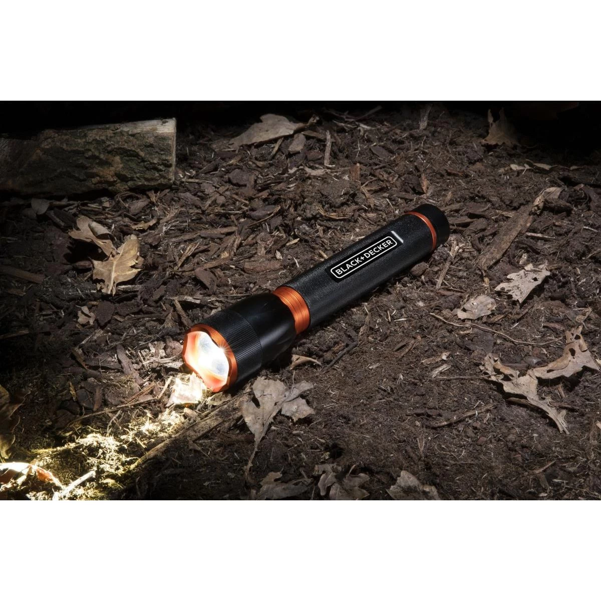 Taktinis Aliuminio žibintuvėlis 6w 350lumenų Black + Decker
