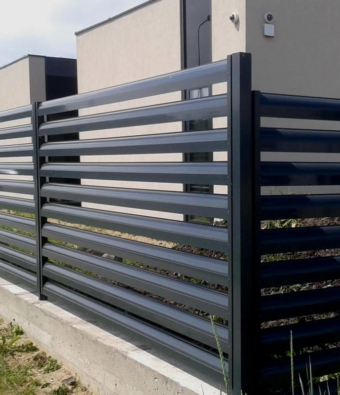 Aliuminio profilių ir plieninių lankstinių tvoros