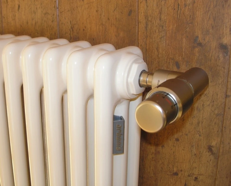 Plieniniai radiatoriai - vamzdiniai, klasikinio stiliaus, retro