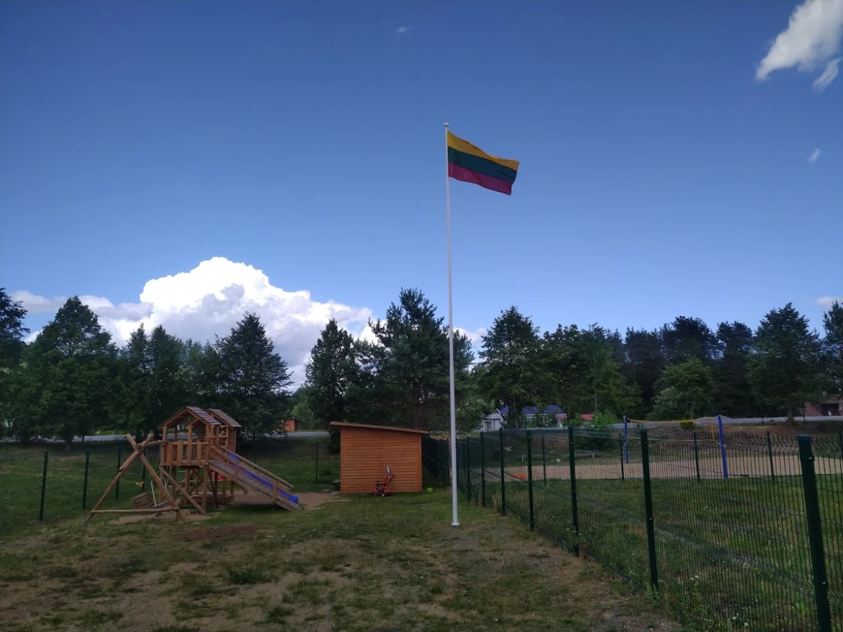 Vėliavos stiebų gamyba ir montavimas Vilniuje