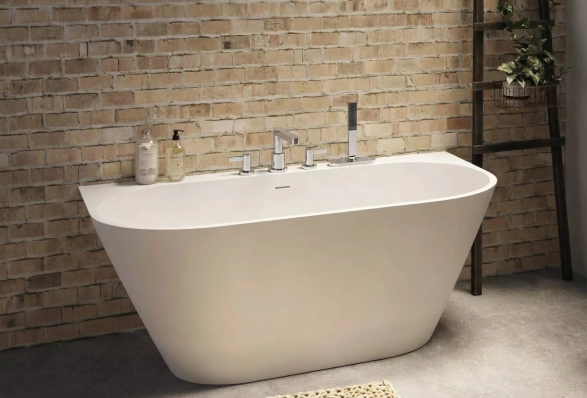 Vonia Paa DECO WALL 166x81 cm, su 4 dalių maišytuvu Finoris