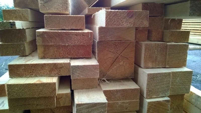 Džiovinta mediena statybai ir apdailai