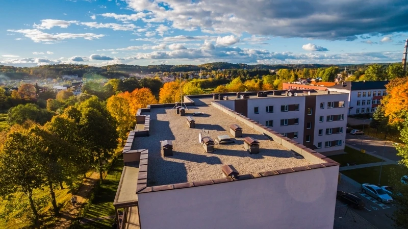 Plokščių (sutapdintų) stogų dengimas