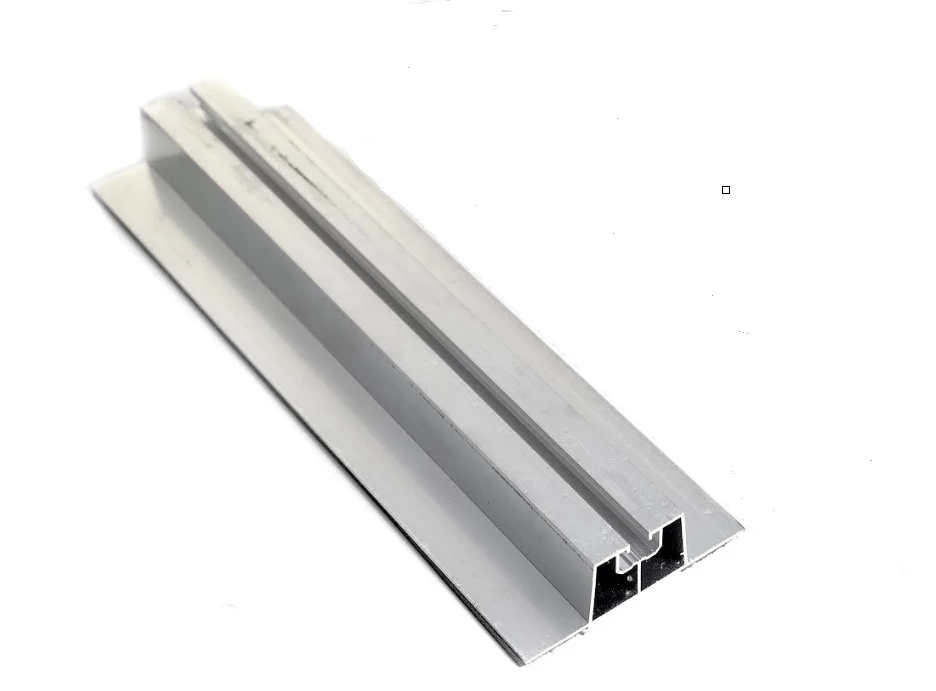 Žemas profilis į skardą 31x100x330, El-Sun