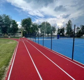 Sportinės ir vaikų žaidimų aikštelių guminės dangos