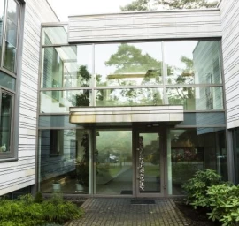 Individualios aliuminio konstrukcijos – langai, durys ir fasadai pagal projektą