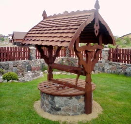 Ąžuolinės šulinių apdailos