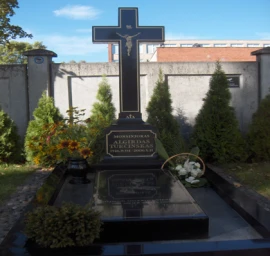 Paminklai, paminklų gamyba.