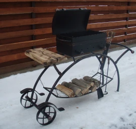 Laiptai, turėklai, vartai, stogeliai ir kiti metalo gaminiai