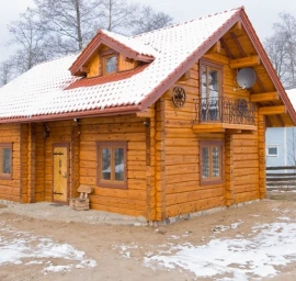 Rankų darbo rąstinių namų gamyba ir statyba