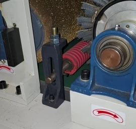 Šepetinės šlifavimo staklės WOODLAND MACHINERY su metaliniu šepečiu (naujos)