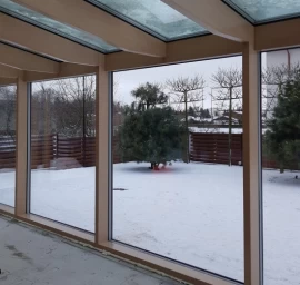 Aliuminio stumdomos terasos durys – panoraminiai sprendimai