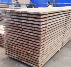 Pjautinė mediena maumedis/ statybinė mediena