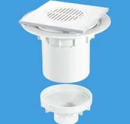 Grindinis trapas su nerūdijančio plieno grotelėmis 115x115mm, 110mm vertikaliu išbėgimu