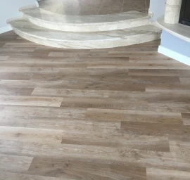 Grindų įrengimas PVC, LVT, vinilinės grindys, kilimai
