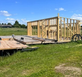 Karkasiniai vasarnamiai, sodybos ir pirtys Lietuvoje