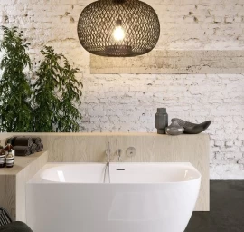 Laisvai statoma akrilinė vonia Riho Omega Corner 170x80 cm su sifonu ir kojelėmis, dešinė