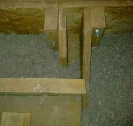 Grindų šiltinimas Thermofloc ekovata