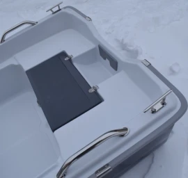 Plastikinė valtis (trimaranas)