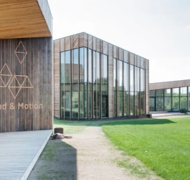 Individualios aliuminio konstrukcijos – langai, durys ir fasadai pagal projektą