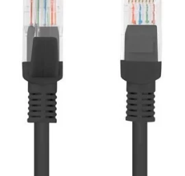 Patchcord k.5e 30M fluk czarny PCU5-10CC-3000-B