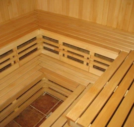 Pirties gultai iš liepos medienos