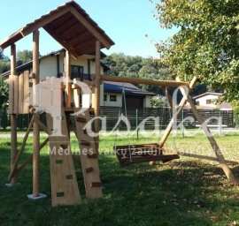 Medinė vaikų žaidimų aikštelė PONIS