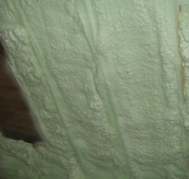 Sienų šiltinimas atvirų porų poliuretano putomis