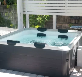 Šildomas baseinas MSpa OSLO AERO PLUS su UVC dezinfekavimu ir hidromasažu bei WIFI